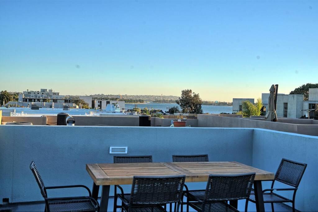3Bd Sleeps 8 Rooftop Bayside Feel The Ocean Breeze Villa San Diego Bagian luar foto