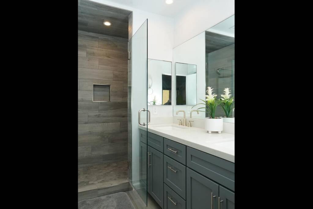 3Bd Sleeps 8 Rooftop Bayside Feel The Ocean Breeze Villa San Diego Bagian luar foto